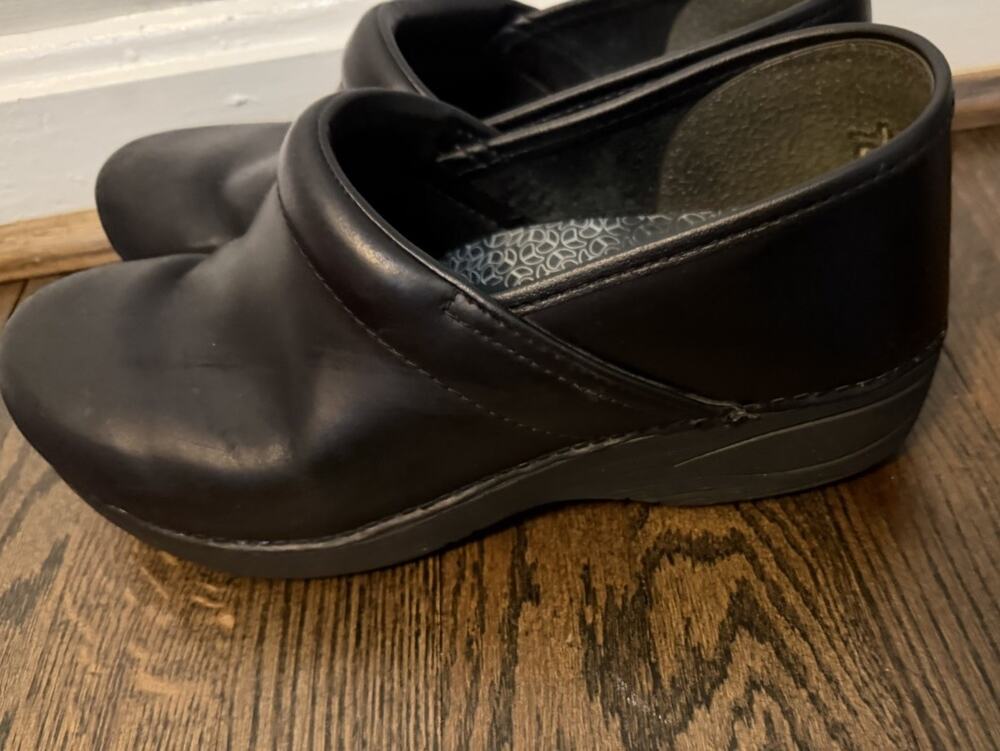 Dansko XP 20 Womens Black Comfort Clogs Shoes Round Toe Sz EU 40 Womens Sz 9